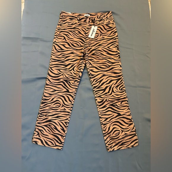 Wrangler Women's High Rise Wild West Purr Print Straight Jeans  size 30x28 - Picture 4 of 12